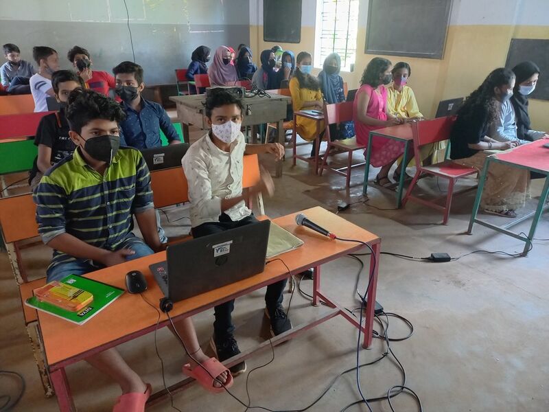 പ്രമാണം:14459 it3.jpg