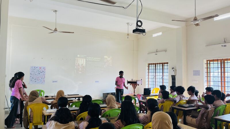 പ്രമാണം:19002 ai 1.jpg