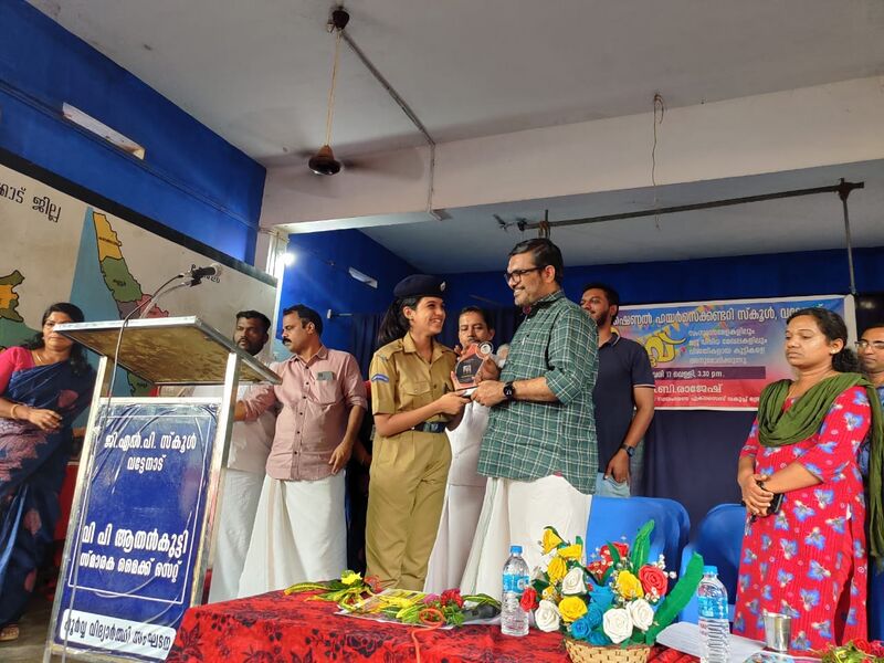 പ്രമാണം:20002 nirav 21.jpg