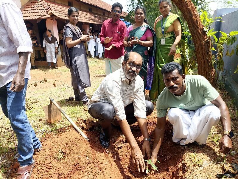 പ്രമാണം:20036-Environment day 001.jpg