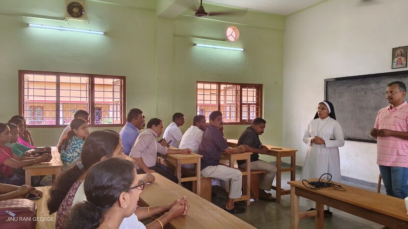 പ്രമാണം:28027 camp4.jpeg