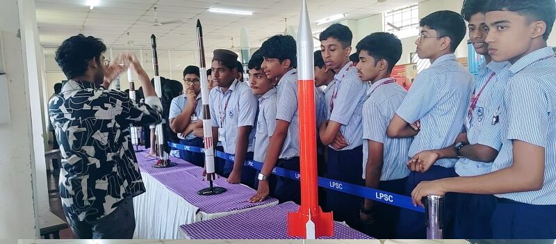 പ്രമാണം:41101 TKMHSS eco club(7).jpg