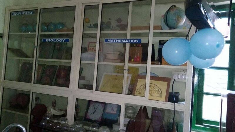 പ്രമാണം:43059 sciencelab.jpg