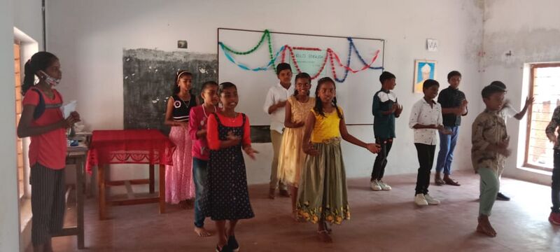 പ്രമാണം:44247 hello english 1.jpeg