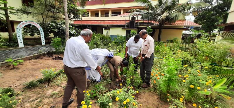 പ്രമാണം:Rotaryclub 35052 224.jpeg