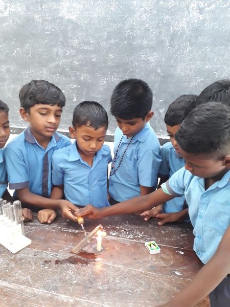 പ്രമാണം:21302-exp 1.jpg