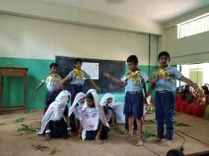 22071 hello english.jpg