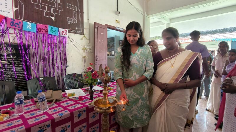 പ്രമാണം:35501 pravesanam 26 27.jpg