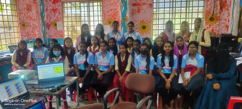 പ്രമാണം:BS25 TVM 42014 21.jpg