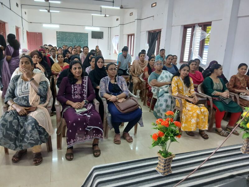 പ്രമാണം:13098 PTA.jpg