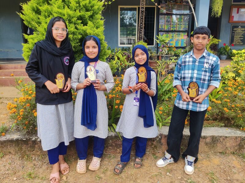 പ്രമാണം:15088 urdu-stars-first-term-2025.jpg