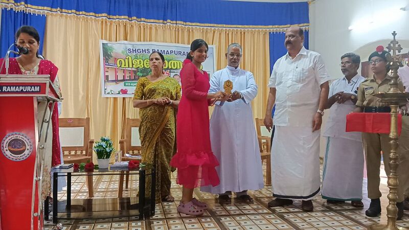 പ്രമാണം:31066 merit day 10.jpg