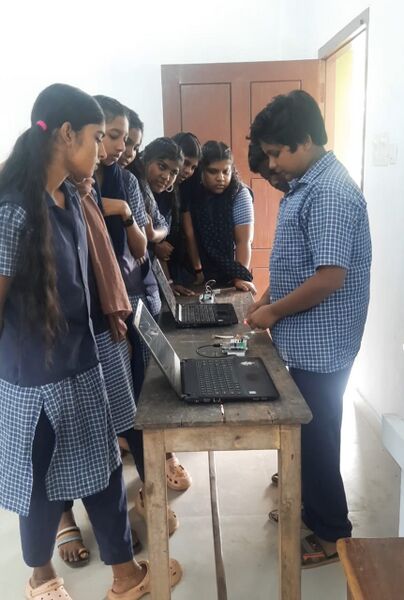 പ്രമാണം:36073 gmhs-kollakadavu.jpg