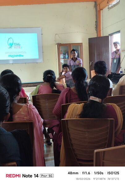 പ്രമാണം:46063-AI training for parents.jpg