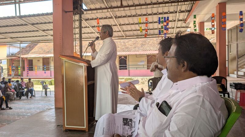പ്രമാണം:99999 Pravesan 2026.jpg