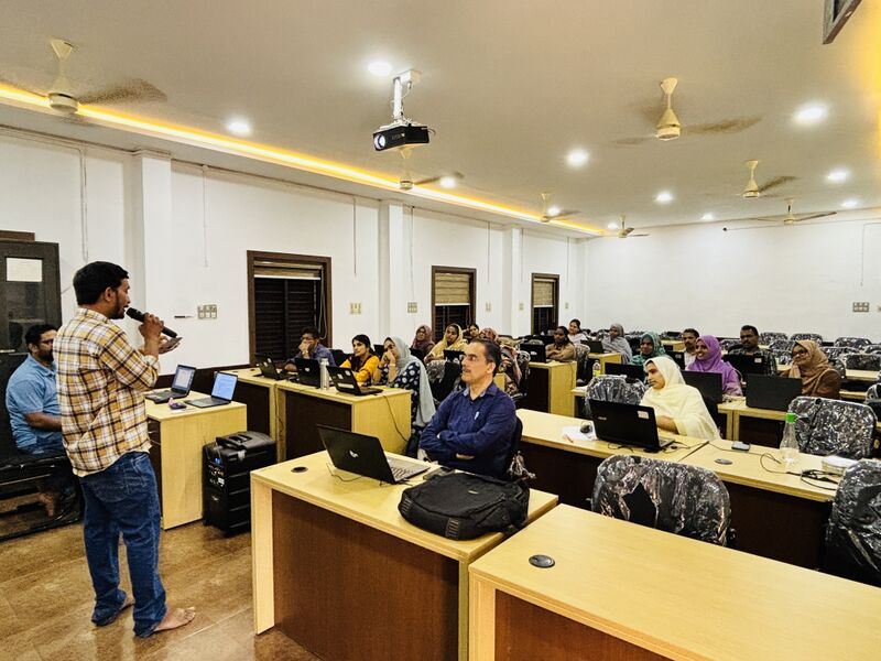 പ്രമാണം:Drcmlp training 8 40.jpg