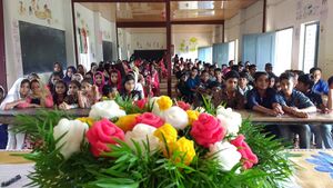 Tharu 19.resized.jpg