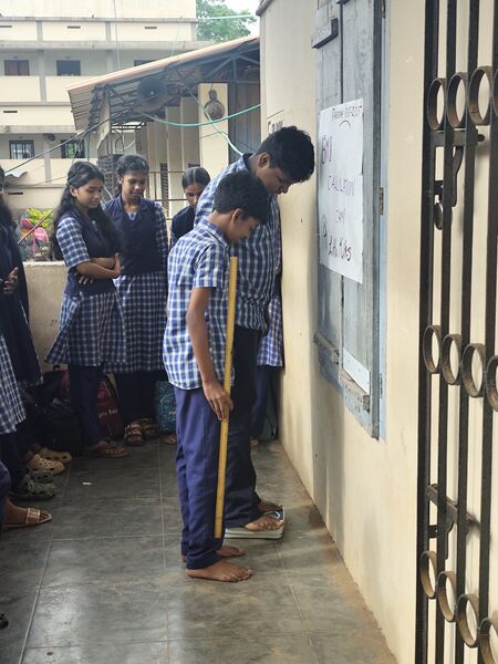 പ്രമാണം:19054 bmi camp 1.jpg