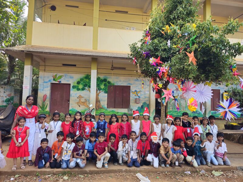 പ്രമാണം:19862 xmas3.jpg