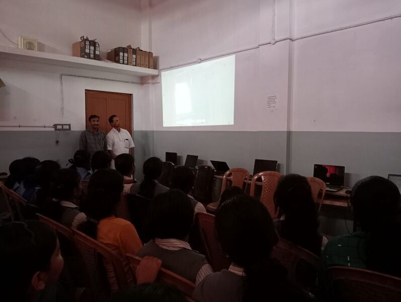 പ്രമാണം:29034 HITECH PRESENTATION.jpg