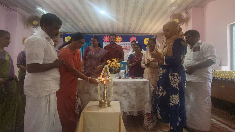 പ്രമാണം:29228 ud.jpg