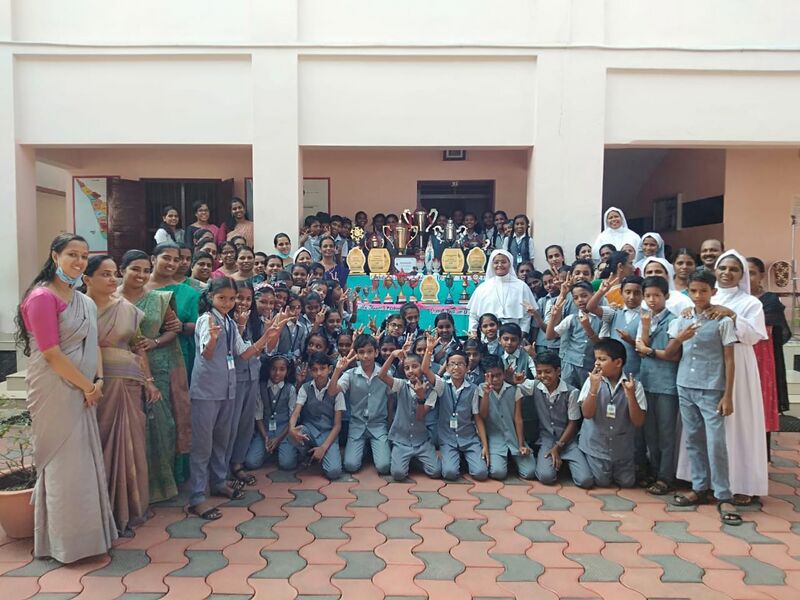 പ്രമാണം:34250 kalolsavam 1.jpeg