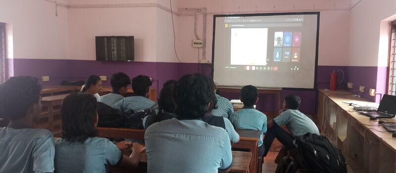 പ്രമാണം:35013 gm.jpg