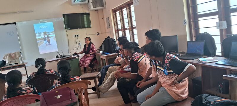 പ്രമാണം:44046 24CAMP12.jpg