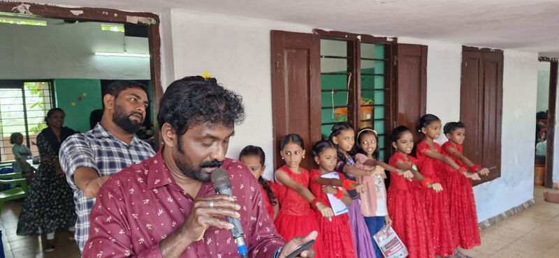 പ്രമാണം:44223 25 paristhidi pradinjha.jpg