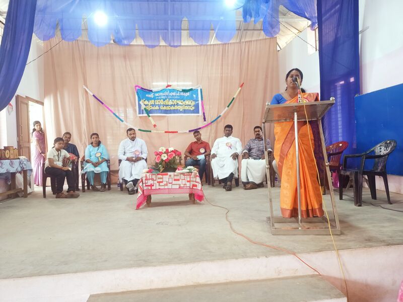 പ്രമാണം:44228-melam2418.jpg
