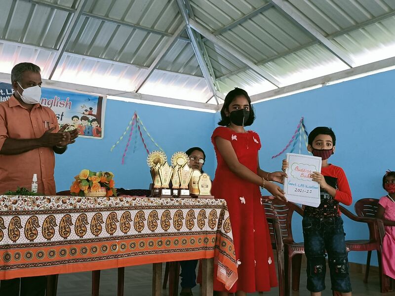 പ്രമാണം:English Club 44509 1.jpeg