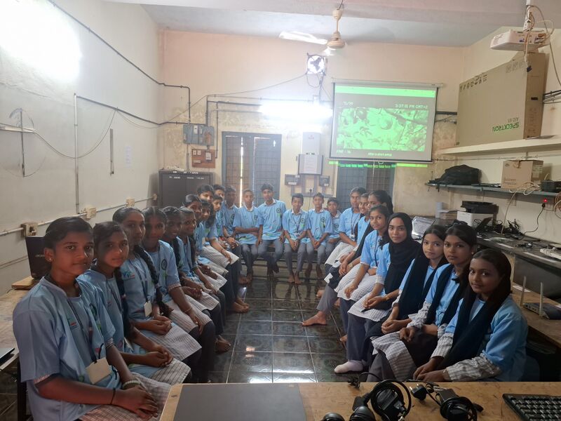 പ്രമാണം:11017 LK ROBOFEST.jpg