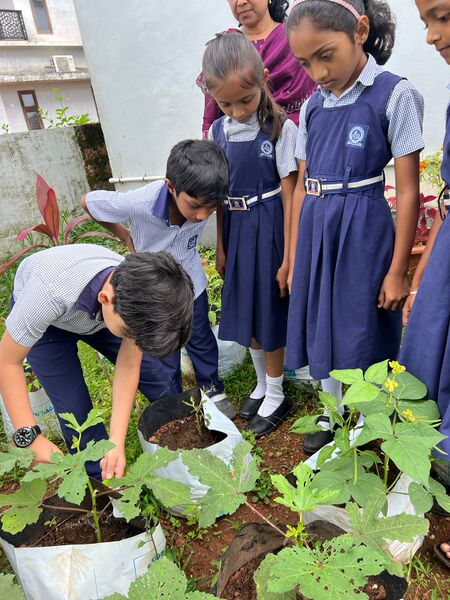 പ്രമാണം:11021 VILAVU.jpg