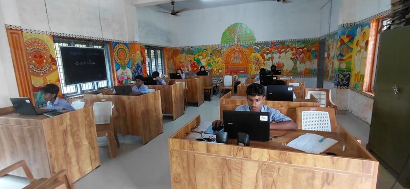 പ്രമാണം:12042 mela1.jpg