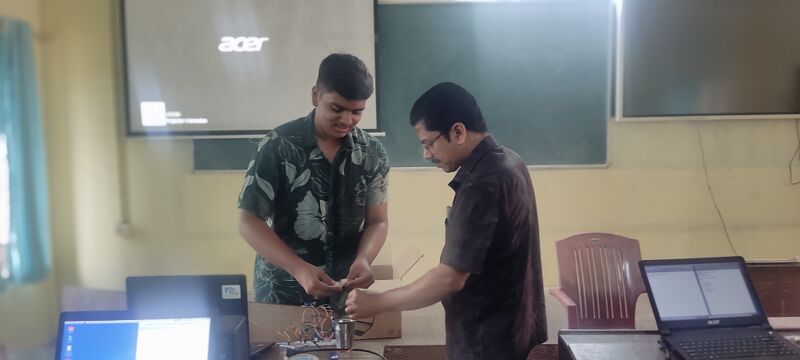 പ്രമാണം:13000 LKCamp 4.jpg