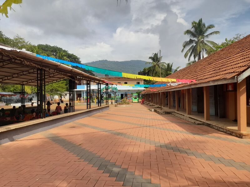 പ്രമാണം:18305 ground.jpg