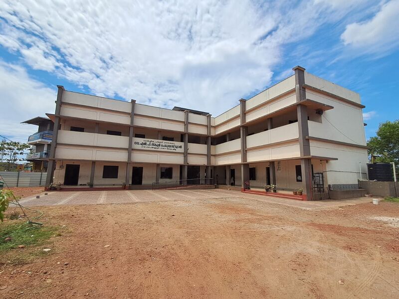 പ്രമാണം:19345 glps perumparamba moodal.jpeg