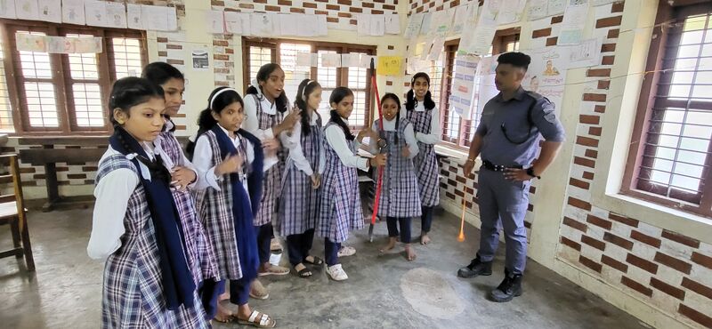 പ്രമാണം:35014 betibachavo.jpg