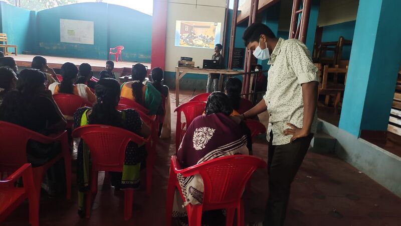 പ്രമാണം:42005-TVM-LKCS22-3 - G.H.S.S Tholicode.jpg