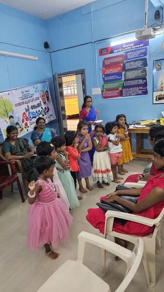 പ്രമാണം:43078-preprimary kadhayulsavam.jpg