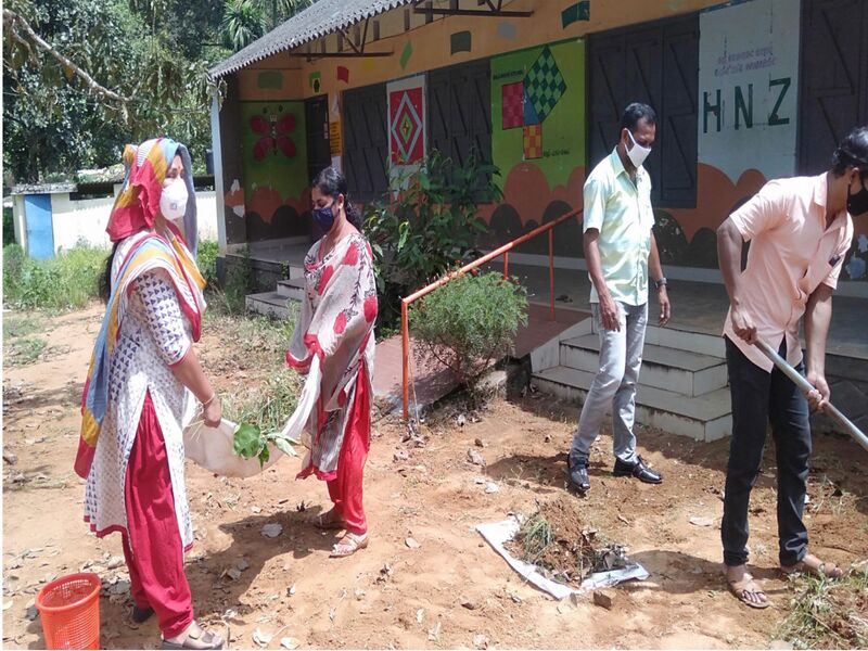 പ്രമാണം:15054 cleaning.jpg