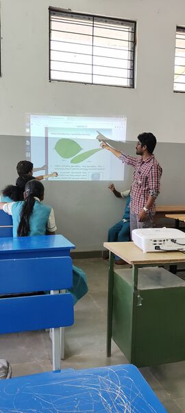 പ്രമാണം:17049 HIGHTECH PROJECTION.jpg