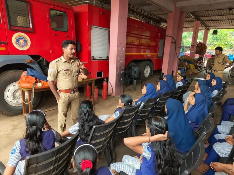 പ്രമാണം:18673 Exout26 11.jpg