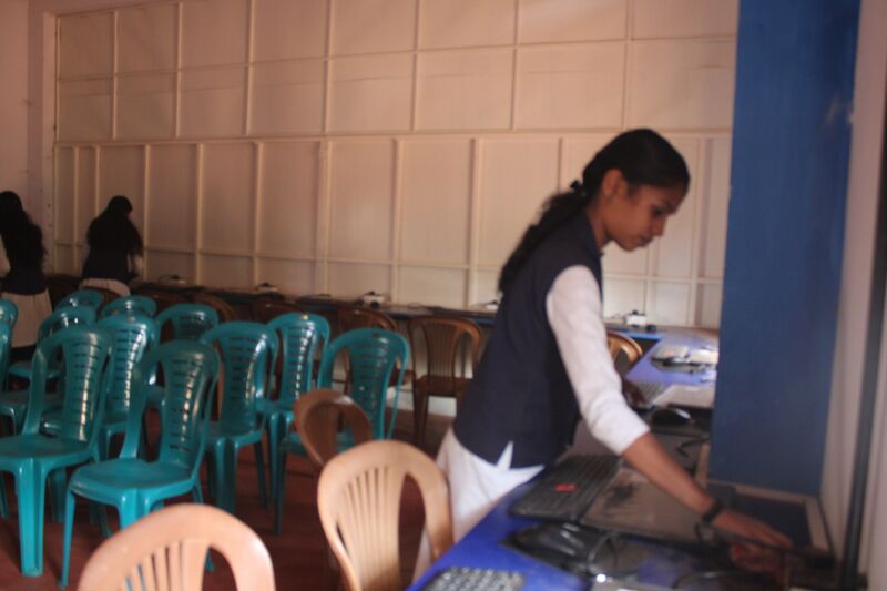 പ്രമാണം:19068 LAB CLEANING.JPG
