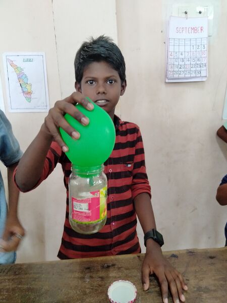 പ്രമാണം:19441-science fair13.jpg