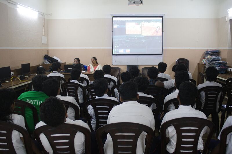 പ്രമാണം:26013 LKCamp May 3.jpg