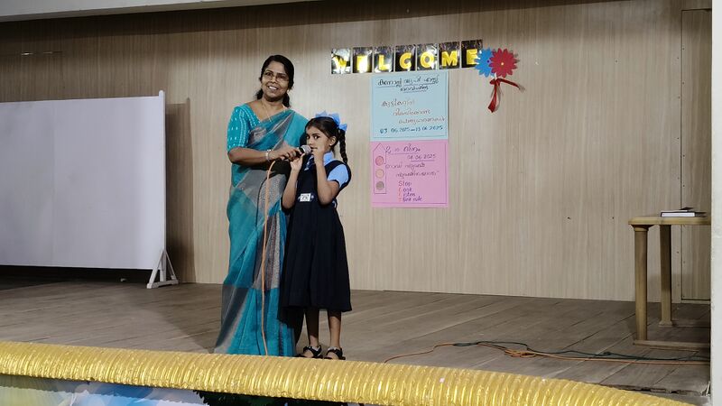 പ്രമാണം:26337 ekm road2.jpg