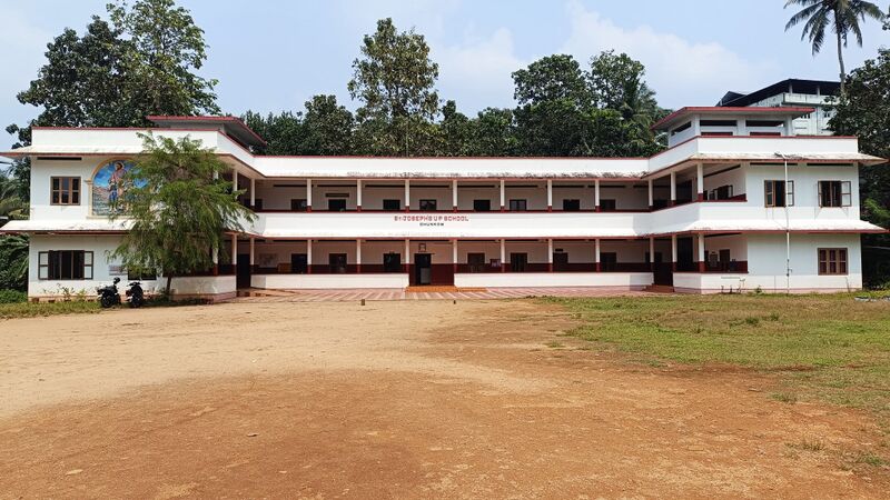 പ്രമാണം:29323 school hitech.jpeg