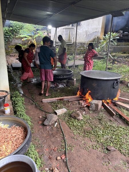 പ്രമാണം:38077 Onam 11 2025.jpg