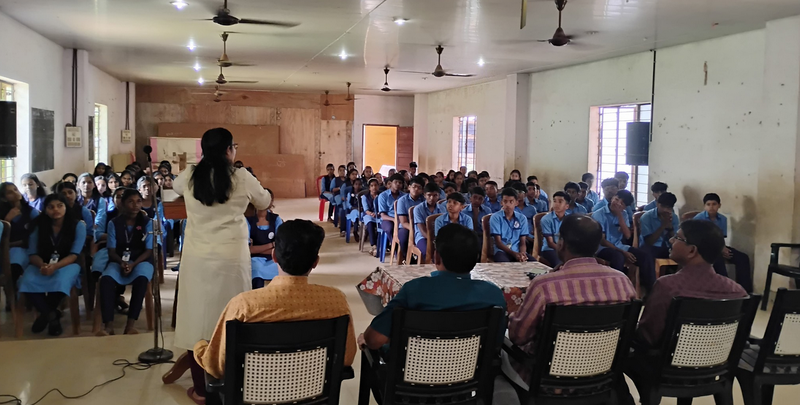 പ്രമാണം:42021 jlk 2.png